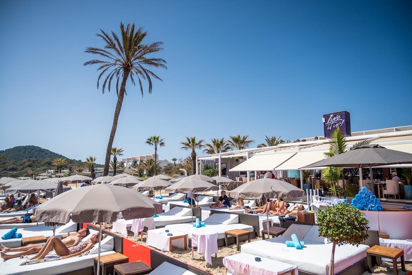 Nassau Beach Club — photo